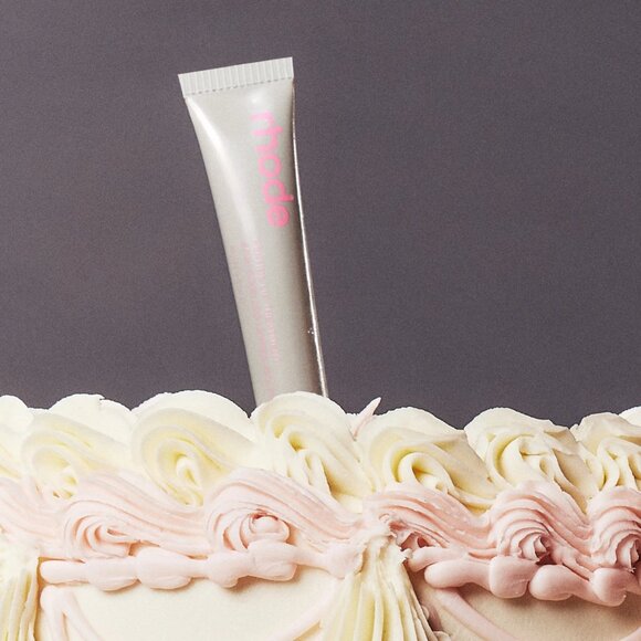 rhode skin Other - rhode Peptide Lip Treatment Nourishing Glaze in Rhode Vanilla - New in Box